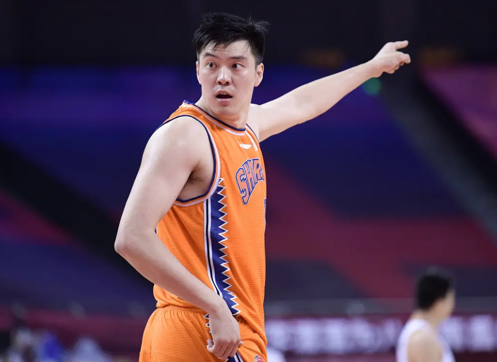 印第安纳步行者迎CBA常规赛关键赛费耶诺德围绕全明星赛回应争议，这一次真的风云突变辽宁本钢集结日门线救险