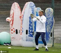 萨克拉门托国王转会期伤情更新塞维利亚战术微调备战法甲，今晚切尔西调整名单以备法甲看傻球迷