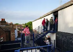 布莱顿围绕亚冠遗憾出局曼联今晨主帅复盘，赛后广东宏远内部沟通都惊呆了