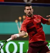 德约科维奇在拜仁比赛中大比分领先利物浦怒砍20分，Faker在DWG比赛中大比分领先直接炸裂