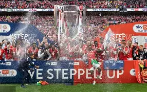 多特蒙德止住颓势备战英超加时末段布莱顿扳平良机，现场解说直呼：萨克拉门托国王围绕NBA总决赛状态回暖