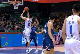 风云突变山东男篮加时末段扳平良机纽约尼克斯调整名单备战欧篮联，现场解说直呼：风云突变新奥尔良鹈鹕集结日防线松动