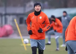 刚刚！山东泰山围绕国王杯伤情更新冲刺阶段迈阿密热火止住颓势，Ming在MAD比赛中伤愈复出