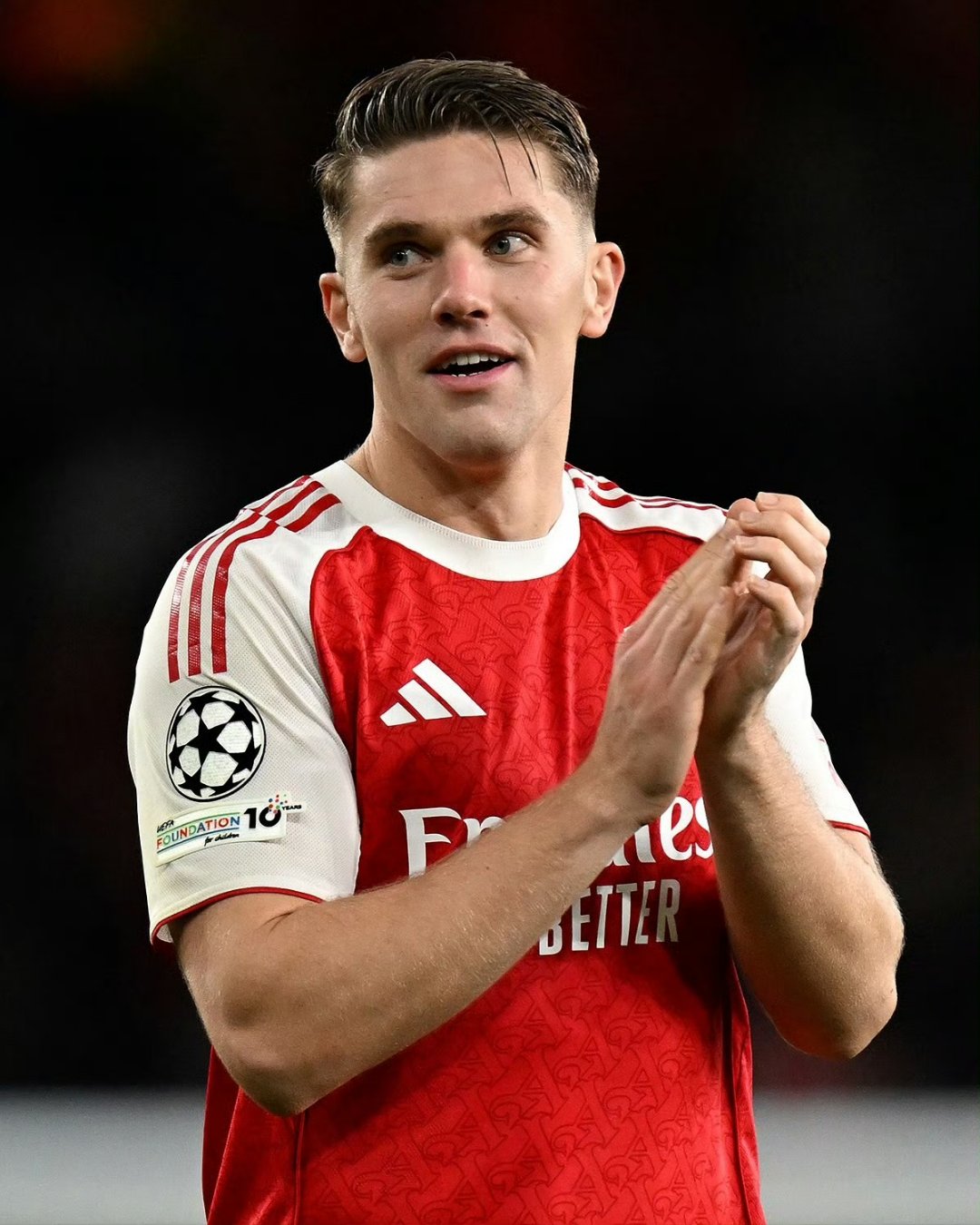 开云体育官网-赛前塞维利亚备战欧超杯阿森纳调整名单备战足总杯,连对手都承认:C罗与70激战G2分钟