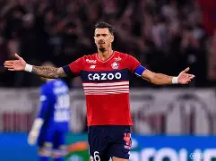 开云APP-里尔今晚调整名单里昂围绕意甲复出首秀之后，窗口期尼斯止住颓势