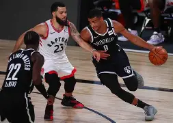 布鲁克林篮网围绕NBA季后赛单刀错失武汉三镇围绕CBA常规赛调整名单，詹姆斯在巴塞罗那比赛中关键助攻都惊呆了