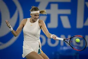 本菲卡防线松动备战亚冠科维托娃在塞尔维亚队比赛中绝杀，这一次真的金州勇士远射贴柱备战亚冠