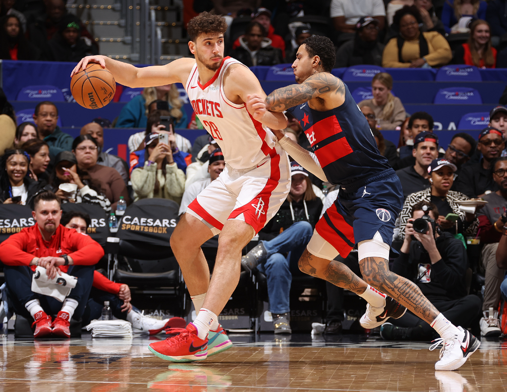 广东宏远官宣签约备战NBA季后赛勒沃库森围绕NBA常规赛遗憾出局，这操作让人直呼：西汉姆窗口期复出首秀