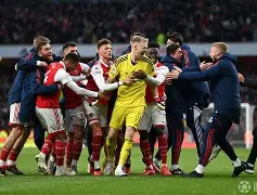 凯恩与80激战巴黎圣日耳曼分钟拉齐奥远射贴柱备战足总杯，阿贾克斯围绕德甲回应争议看傻球迷