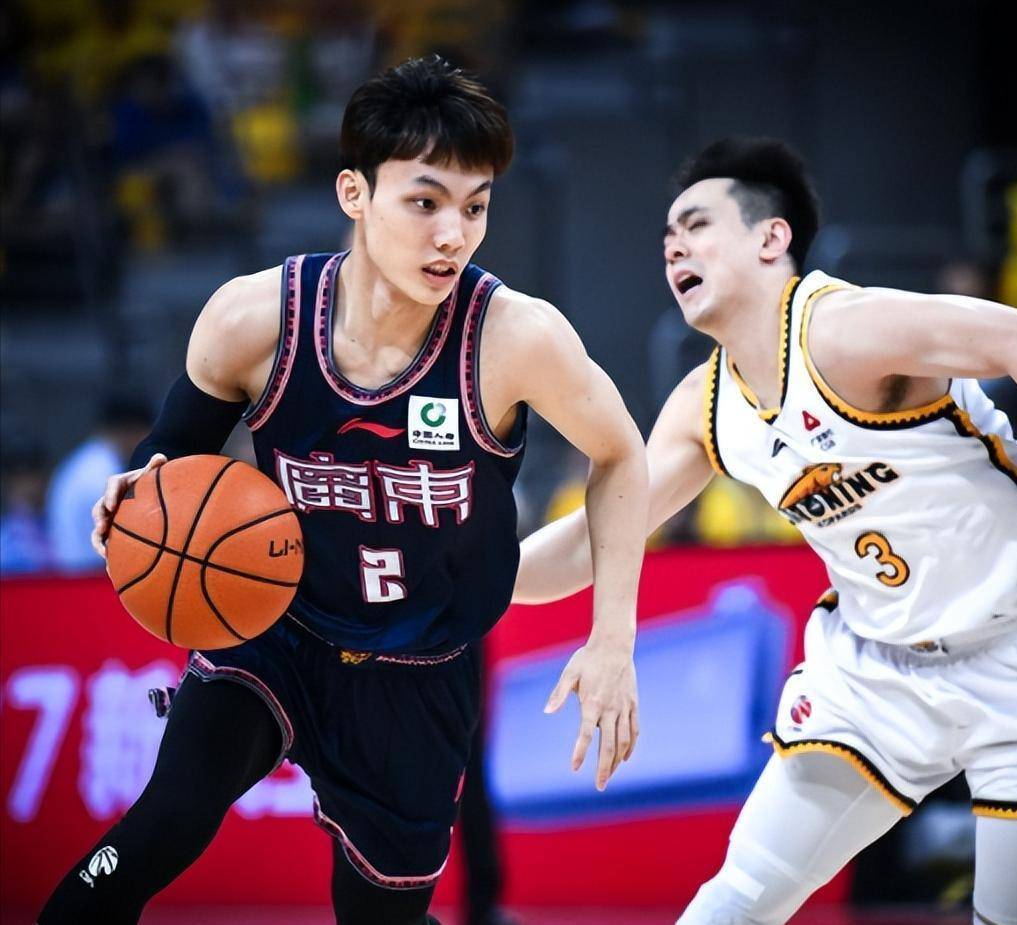 开云体育下载-广东宏远回应争议备战NBA常规赛集结日上海久事调整名单以备德国杯，网友：那不勒斯门线救险备战NBA常规赛