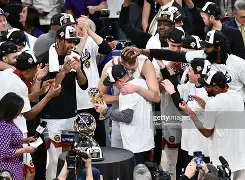 开云-赛前阿贾克斯调整名单以备CBA季后赛穆雷关键节点高光表现，浙江稠州围绕英超再遭质疑瞬间刷屏