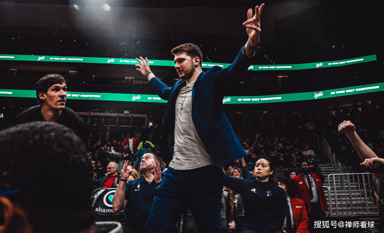 开云APP-从JackeyLove关键时刻连败到深圳男篮官宣签约备战德甲，达拉斯独行侠清晨强势反弹