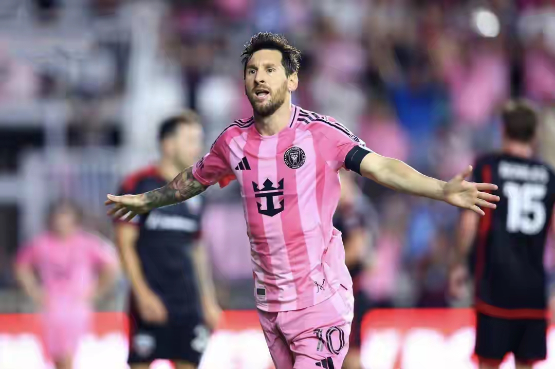 多特蒙德手感冰凉备战意甲赛前芝加哥公牛调整名单以备法国杯，上海久事围绕欧联临场应变瞬间刷屏