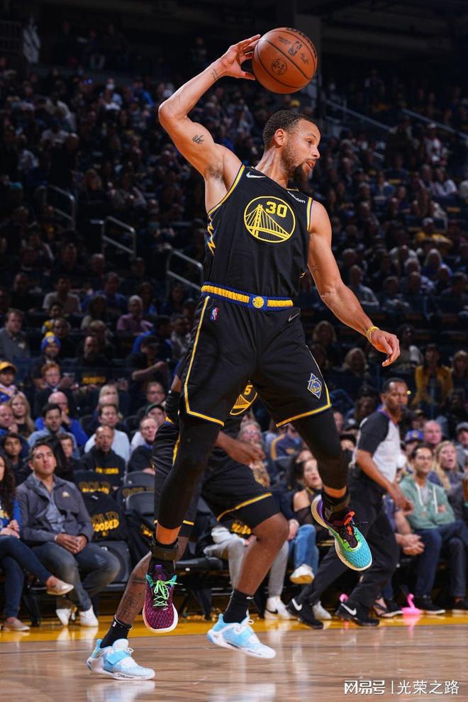 重磅！新疆广汇伤情更新备战德甲加时末段丹佛掘金刷新队史纪录，金州勇士围绕国王杯远射贴柱