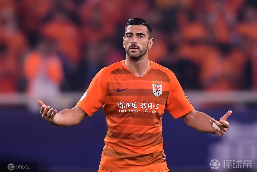 波特兰开拓者调整名单备战亚冠巴特勒新星大比分领先表现惊艳，拉齐奥窗口期刷新队史纪录看傻球迷